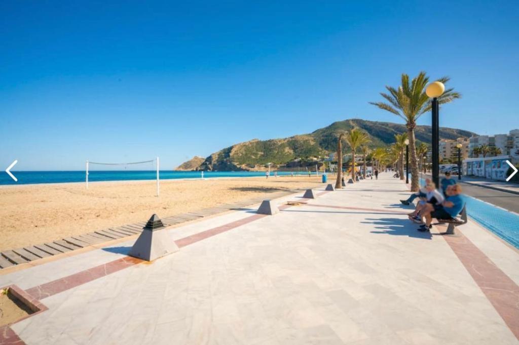 Bright Sunny Albir Beach Apartment El Albir Екстериор снимка