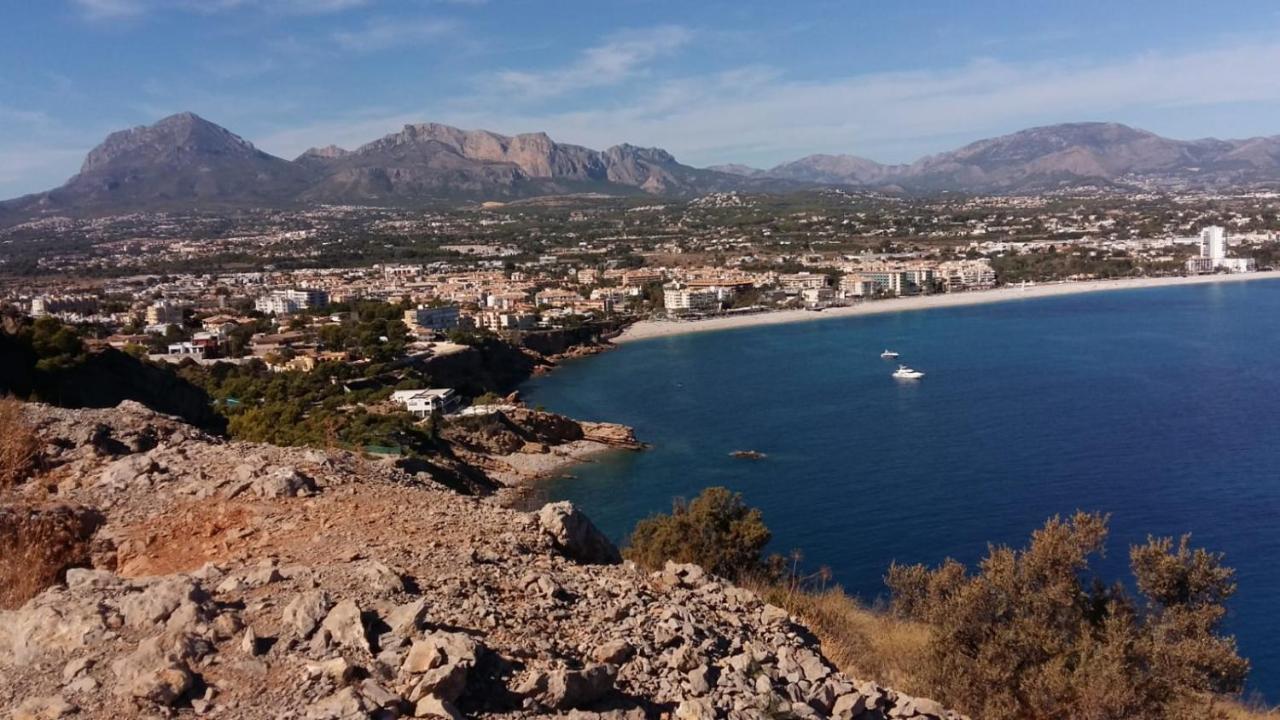 Bright Sunny Albir Beach Apartment El Albir Екстериор снимка